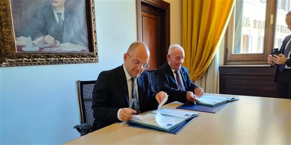 Ambiente, siglato il protocollo d’intesa tra il commissario Castelli e PolieCo